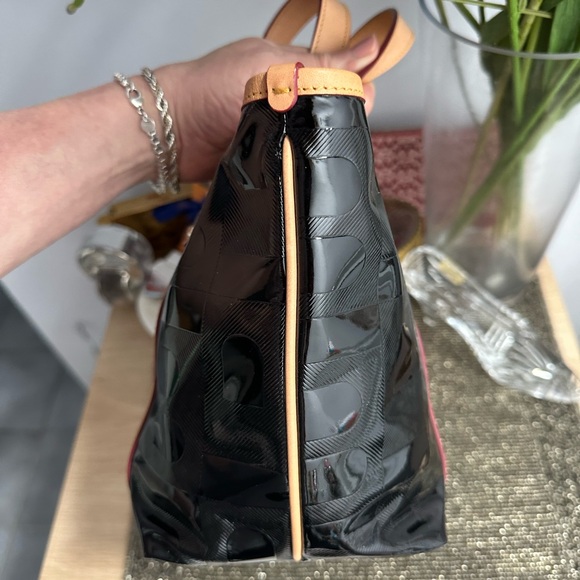 Bally pristine black patent and tan leather zip top handbag tote bag - Picture 5 of 14